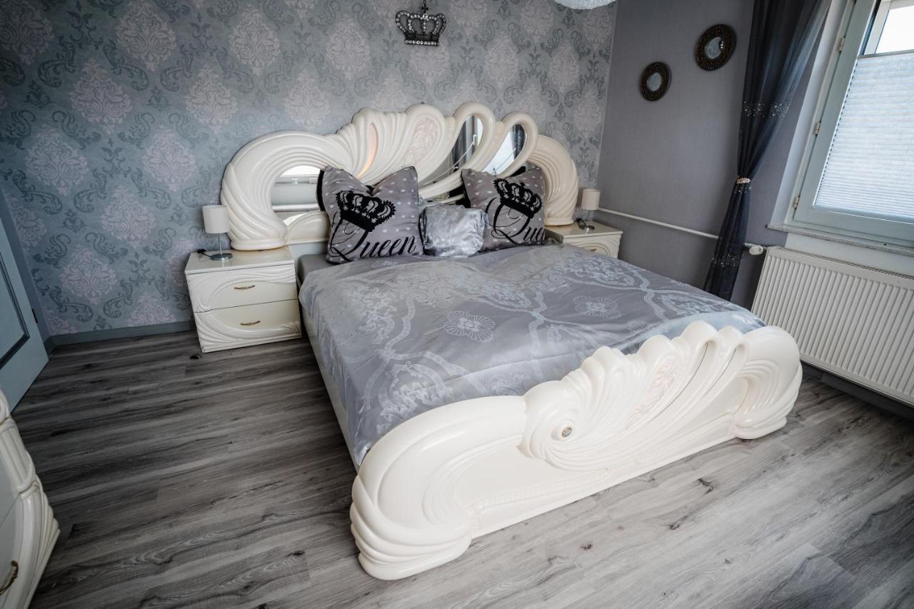 Timeout Royal Apartman Ellar Kültér fotó